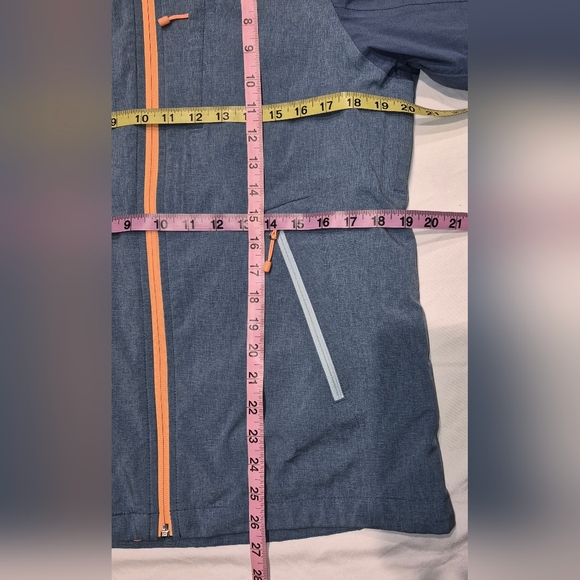 The North Face Performance Jacket - Picture 14 of 16